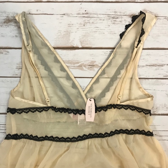 NWT Sexy Victoria's Secret Lace Trim Nightie - Picture 3 of 5
